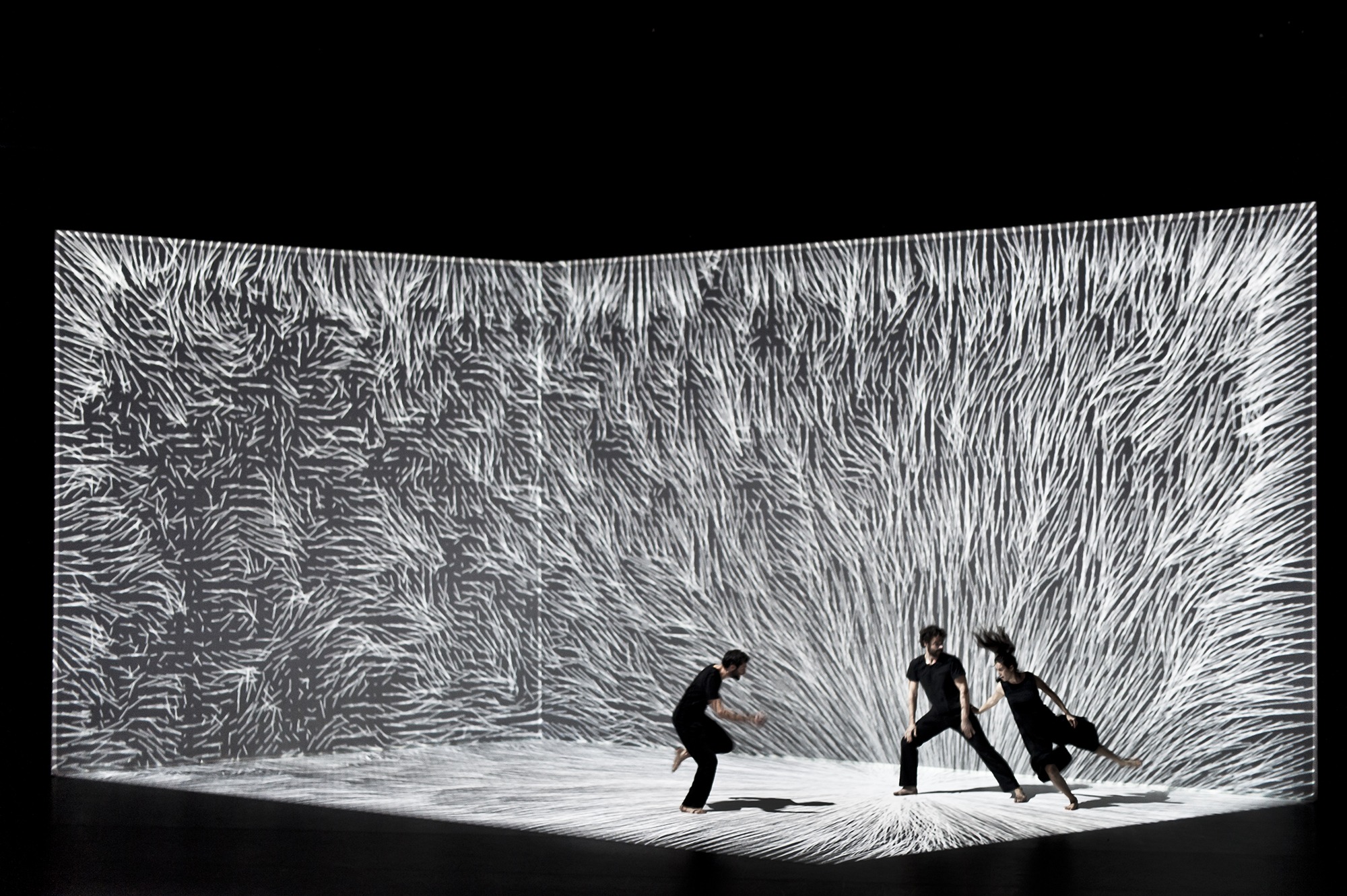 RESIDENCE CREATION CIE AM-CBADRIEN MONDOT / CLAIRE BARDAINNELE MOUVEMENT DE L AIRTHEATRE DE L ARCHIPEL / SCENE NATIONALEPERPIGNAN 01/02 OCTBORE 2015.