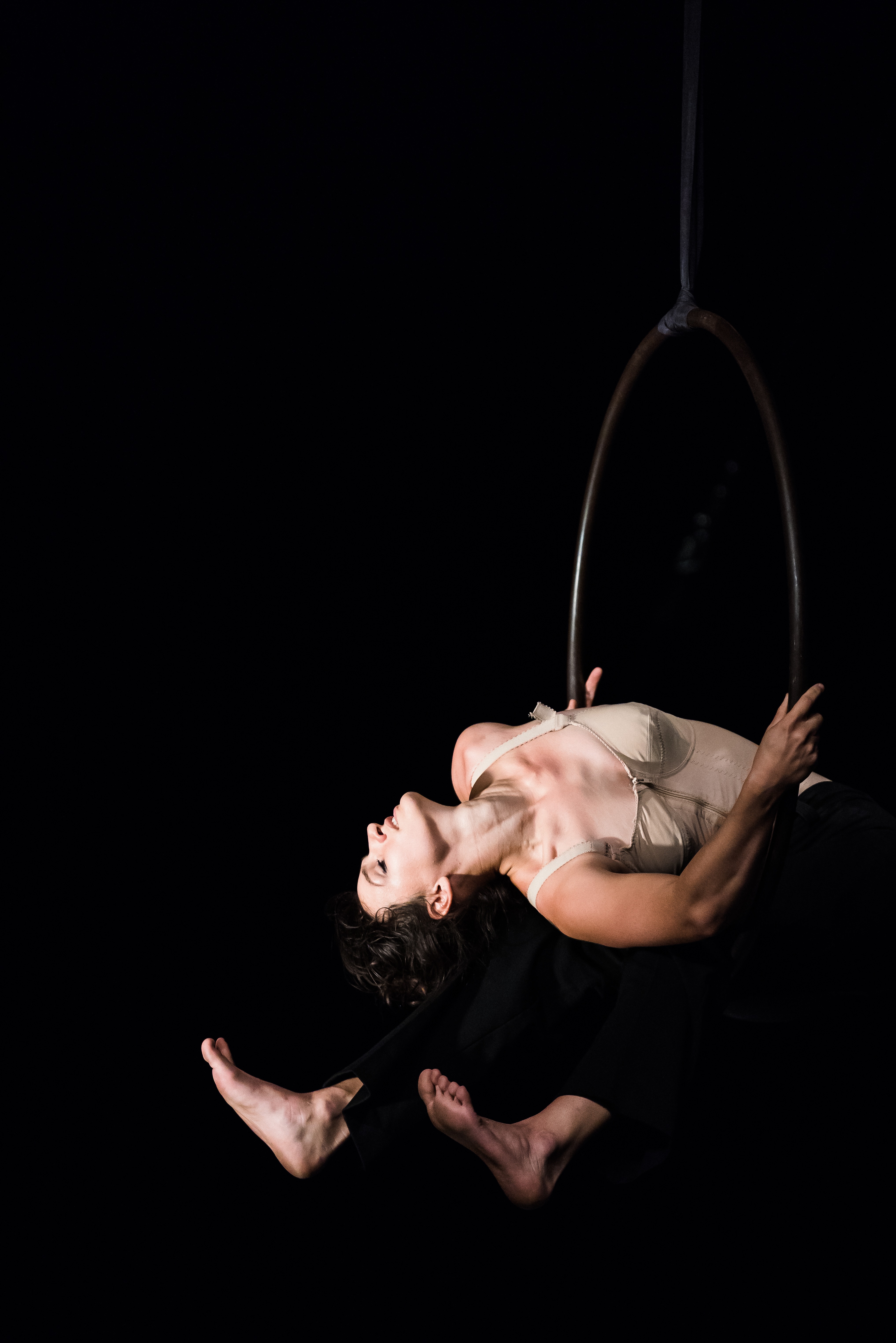 Neerpelt, Belgique, le 29 mai 2018. Compagnie La Geste présente Je ne peux pas mourir.
Mais qui peut vivre en pleine lumière crue ? Dans le cadre des preselections de Circus Next Platform.